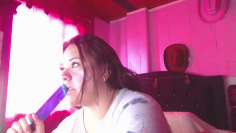 Snapshot of nikkirous_ chatting on 06-04-26, 05:08 Nikkirous online show from 06-04-26, 05:08