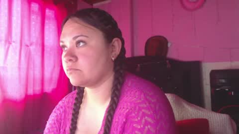 Snapshot of nikkirous_ chatting on 07-02-26, 05:19 Nikkirous online show from 07-02-26, 05:19
