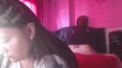 Snapshot of nikkirous_ chatting on 07-11-26, 04:21 Nikkirous online show from 07-11-26, 04:21