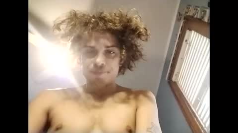 Snapshot of niko12mn chatting on 03-10-26, 08:47 Nikomn online show from 03-10-26, 08:47