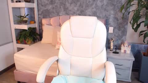 Niko Robin online show from 09-22-25, 07:38