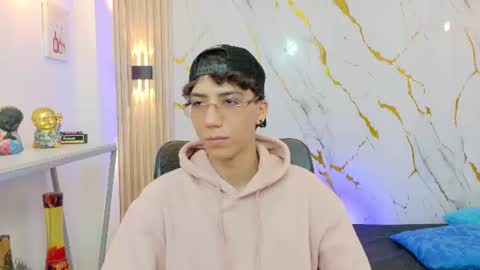 Snapshot of nikolay_gregori chatting on 06-19-26, 04:50 online show from 06-19-26, 04:50