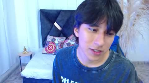 Niko online show from 02-11-26, 01:38