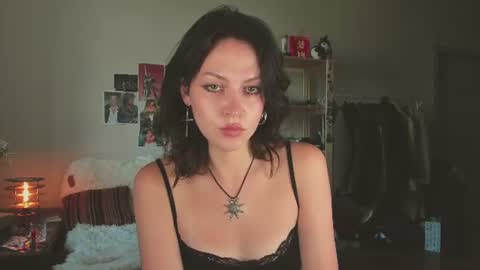 Veronica online show from 07-19-26, 02:32