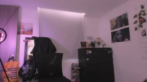 Nikylaine online show from 03-15-26, 03:51