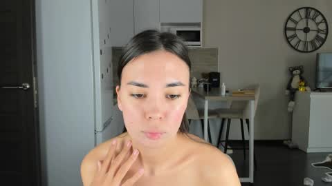 Bella online show from 04-04-26, 12:02