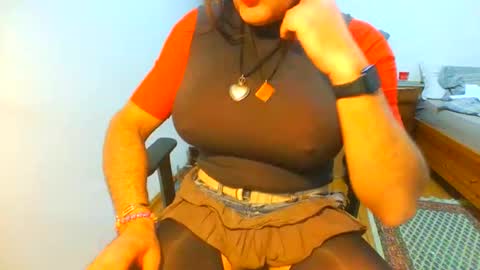 nina8383 online show from 02-09-26, 12:47