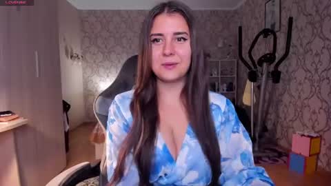 Snapshot of nina__si chatting on 06-26-26, 07:18 Nina online show from 06-26-26, 07:18