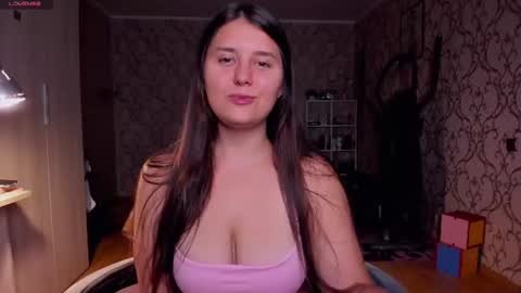 Snapshot of nina__si chatting on 06-27-26, 07:52 Nina online show from 06-27-26, 07:52