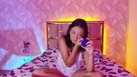 Nina Carther online show from 07-17-26, 11:06
