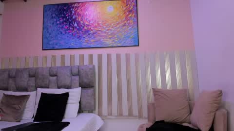 nina_glow_ online show from 04-14-26, 11:27