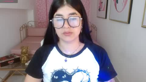 Nina online show from 04-06-26, 01:23