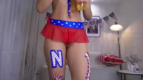 Snapshot of nina_ponse chatting on 07-04-26, 08:37 Natalia FOLLOW ME ---- nathy po online show from 07-04-26, 08:37