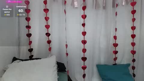 Ninaa fox online show from 10-03-25, 05:43