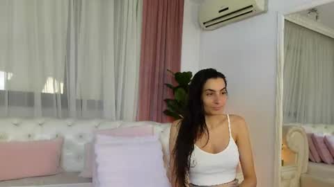 Snapshot of ninacrystal chatting on 06-28-26, 09:59 NinaCrystal online show from 06-28-26, 09:59