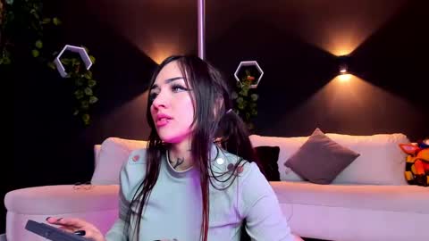  Heyyy guys Im Ninas crazy  online show from 03-05-25, 04:24