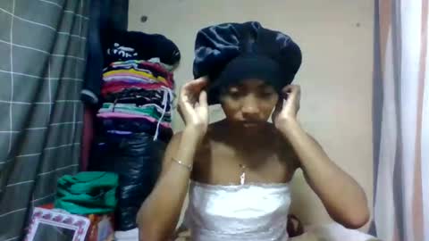ninaeaa online show from 05-26-26, 02:02