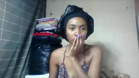 Snapshot of ninaeaa chatting on 06-11-26, 05:16 ninaeaa online show from 06-11-26, 05:16