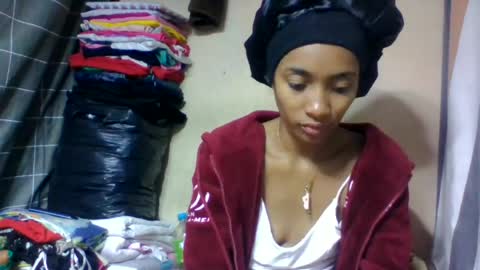 Snapshot of ninaeaa chatting on 06-13-26, 07:50 ninaeaa online show from 06-13-26, 07:50