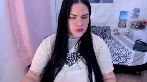 NinaFuentes online show from 01-15-26, 02:16