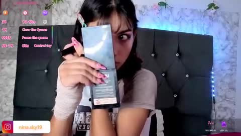 ninasky19 online show from 02-25-26, 08:07