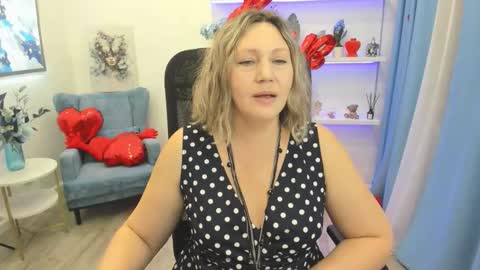 Snapshot of ninastarle chatting on 02-08-26, 11:57 ninastarle online show from 02-08-26, 11:57