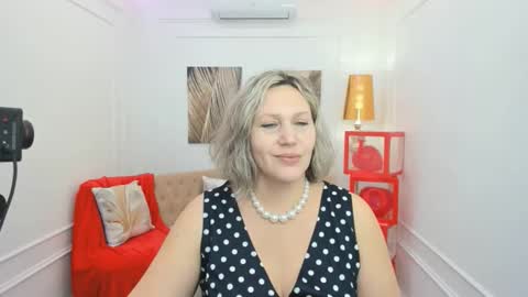 Snapshot of ninastarle chatting on 02-13-26, 11:39 ninastarle online show from 02-13-26, 11:39