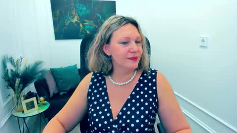 Snapshot of ninastarle chatting on 03-21-26, 08:19 ninastarle online show from 03-21-26, 08:19