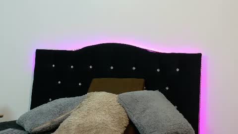 Nira Lux online show from 06-29-26, 01:45