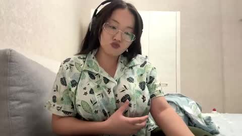 Nira online show from 04-15-26, 10:32
