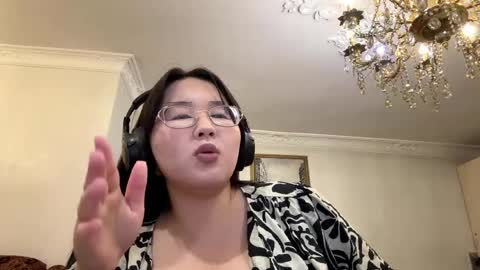 Nira online show from 04-25-26, 10:29