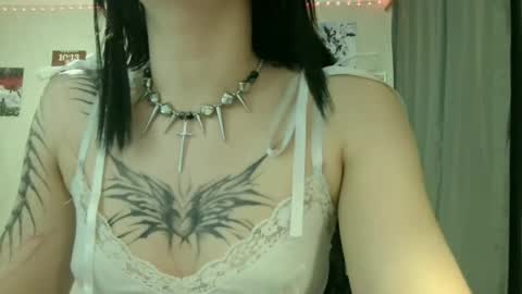 Snapshot of nishazenisek chatting on 06-04-26, 06:14 Alice online show from 06-04-26, 06:14