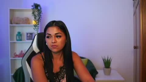 Snapshot of nissa_kate chatting on 07-15-26, 01:49 Kate online show from 07-15-26, 01:49