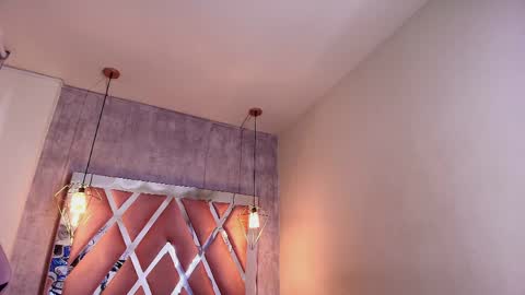  V I C T O R I A   online show from 04-12-26, 11:26