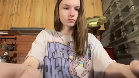 Tears Lora online show from 04-17-26, 07:44