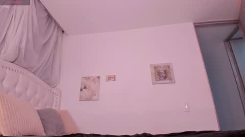 Sara  online show from 09-29-25, 03:44