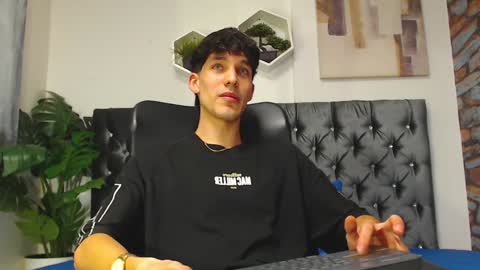 Noah Brigth online show from 12-13-24, 12:42