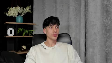 Noah Brigth online show from 02-14-25, 03:43