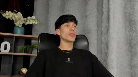 Noah Brigth online show from 02-25-25, 03:09