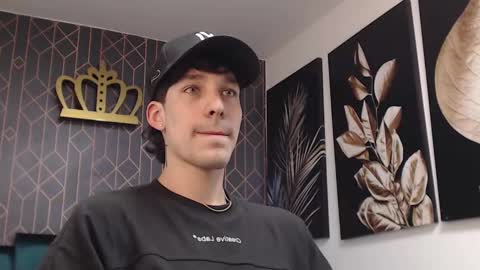 Noah Brigth online show from 03-05-25, 03:08