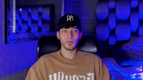 Noah Brigth online show from 10-26-25, 01:33