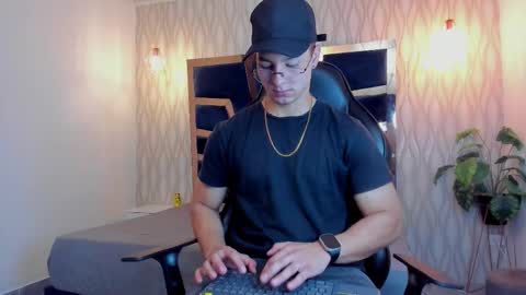 Noah online show from 03-18-26, 05:27