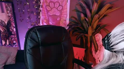 REAL name LiaDM are always open online show from 04-05-26, 01:52