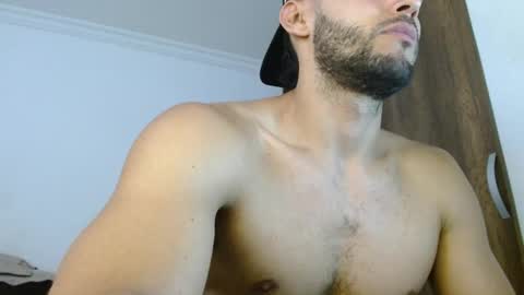 Snapshot of noah_jhonsonn chatting on 05-28-26, 03:42 Noah online show from 05-28-26, 03:42
