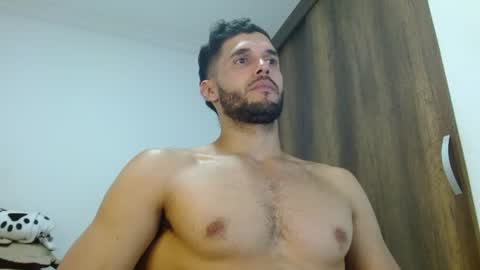 Snapshot of noah_jhonsonn chatting on 06-12-26, 04:33 Noah online show from 06-12-26, 04:33