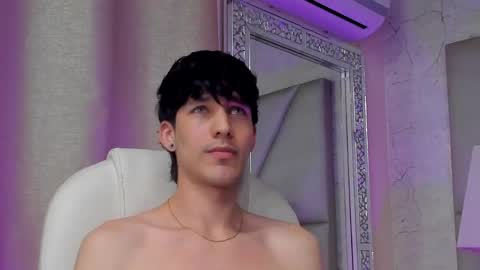 Noah NEW INDEPENDENT ACCOUNT online show from 04-17-26, 04:26