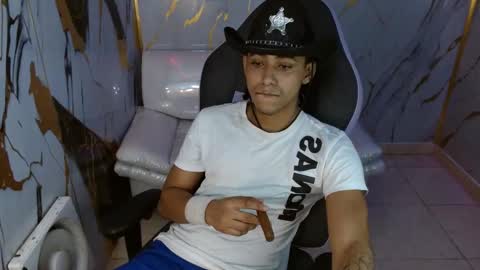 Snapshot of noah_owensx chatting on 03-29-26, 02:00 NOAH online show from 03-29-26, 02:00