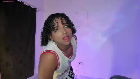 Snapshot of noah_smith04 chatting on 05-30-26, 04:48 noah_smith04 online show from 05-30-26, 04:48