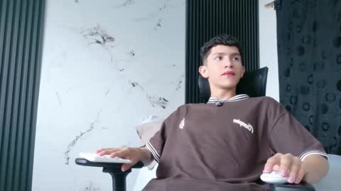 noah tyler  online show from 03-07-26, 07:11