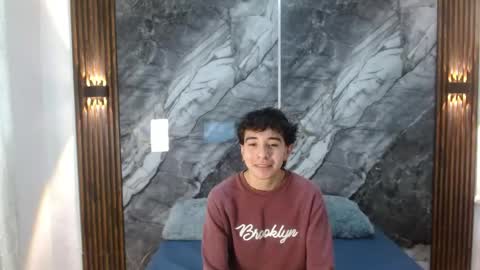 Snapshot of noahwalker__ chatting on 04-14-26, 04:24 online show from 04-14-26, 04:24